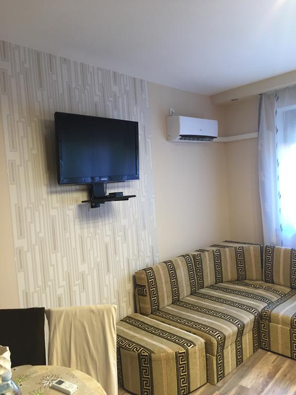 Solaris-Szeged Apartman Apartamento Exterior foto